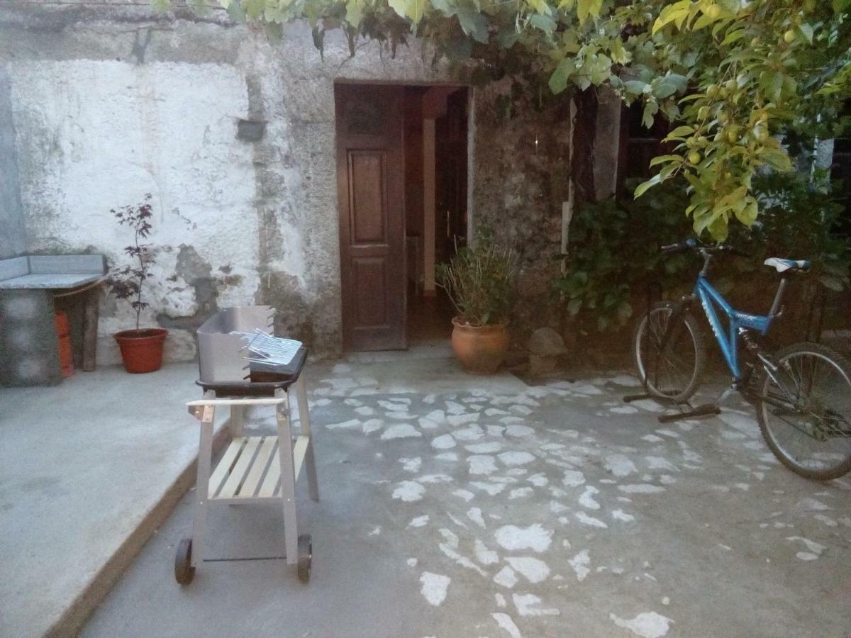 Cottage house Lovelhe Esterno foto